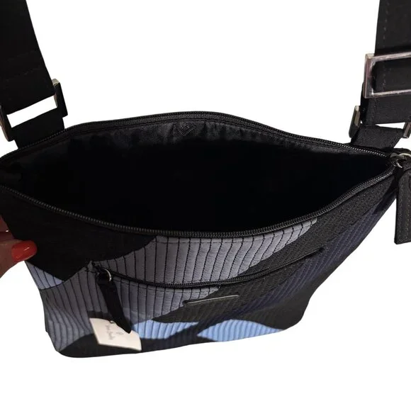 Vera Bradley Crossbody Bag With Adjustable Strap & Zipper Closure - Picture 3 of 11